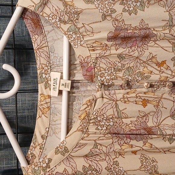 ana gorgeous dress - Picture 3 of 13